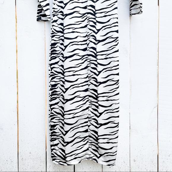RIXO London Betty Mono Tiger Long Sleeve Wrap Dress Zebra Animal Print Women XS - Picture 11 of 14